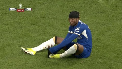 Chelsea gặp khó khăn trong việc đánh bại Aston Villa