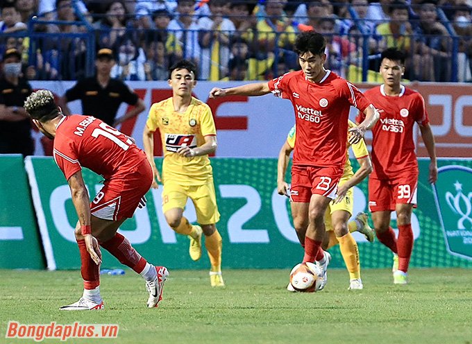 Chung kết kịch tính: Thanh Hóa và Viettel hòa 0-0, đấu penalty đầy căng thẳng