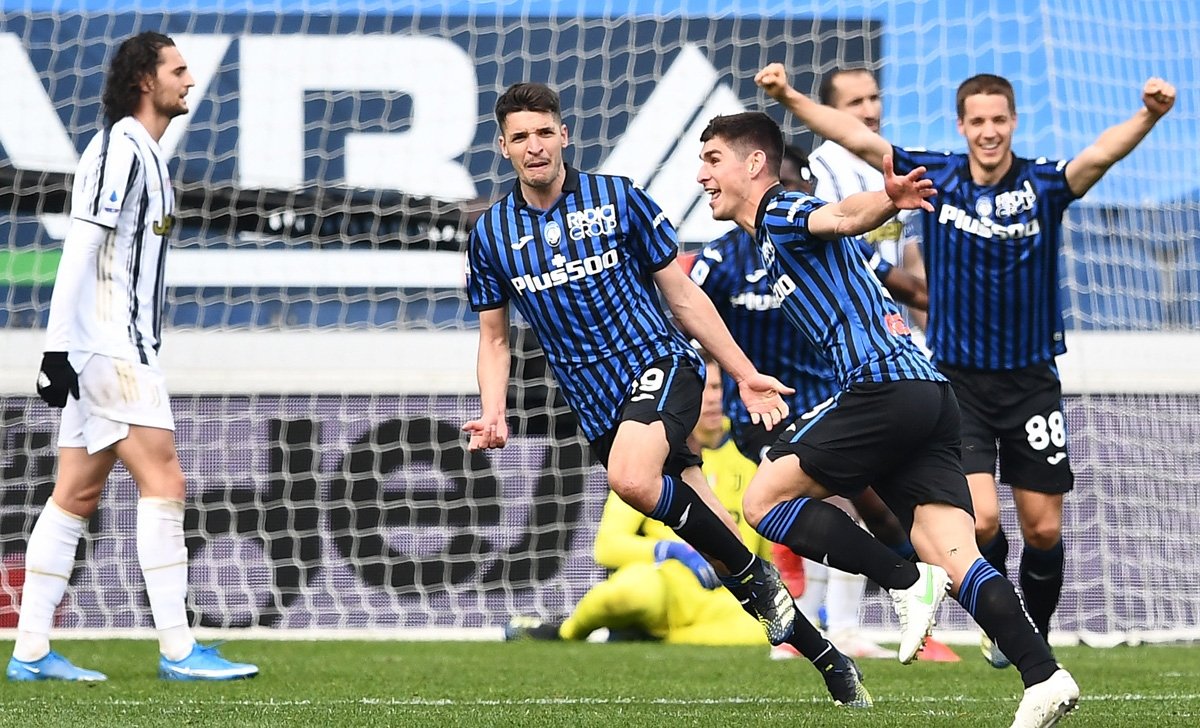 Inter Milan vượt qua Juventus, chiếm đỉnh bảng trong cuộc đua vô địch Serie A