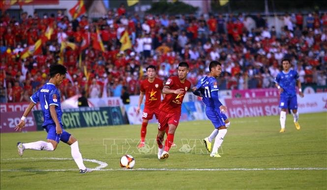 Trận đấu giữa Khánh Hòa và Hà Tĩnh diễn ra vào lúc 18h00 ngày 26/11