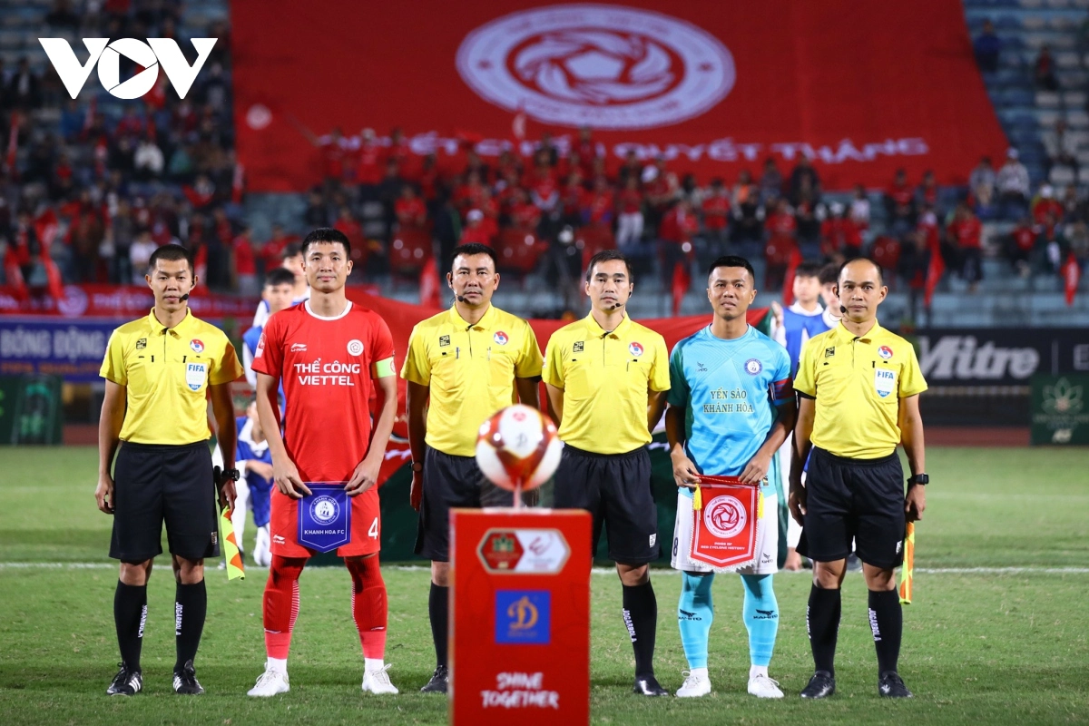 Trận đấu giữa Thể Công Viettel và Khánh Hòa diễn ra vào lúc 19h15 ngày 17/2
