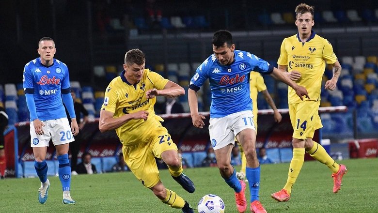 Trận Napoli vs Verona diễn ra vào lúc 21h00 ngày 4/2