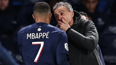 Enrique quyết định đưa Mbappe ra khỏi đội hình chính trong trận gặp Sociedad